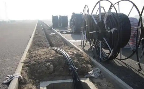 现代通信网络建设指南:华亭光缆施工全流程技术解析与质量控制 现代通信网络建设指南:华亭光缆施工全流程技术解析与质量控制